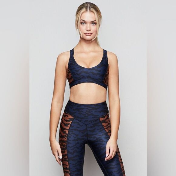 Good American Oasis Leopard Sports Bra Size small (2) - Picture 5 of 9